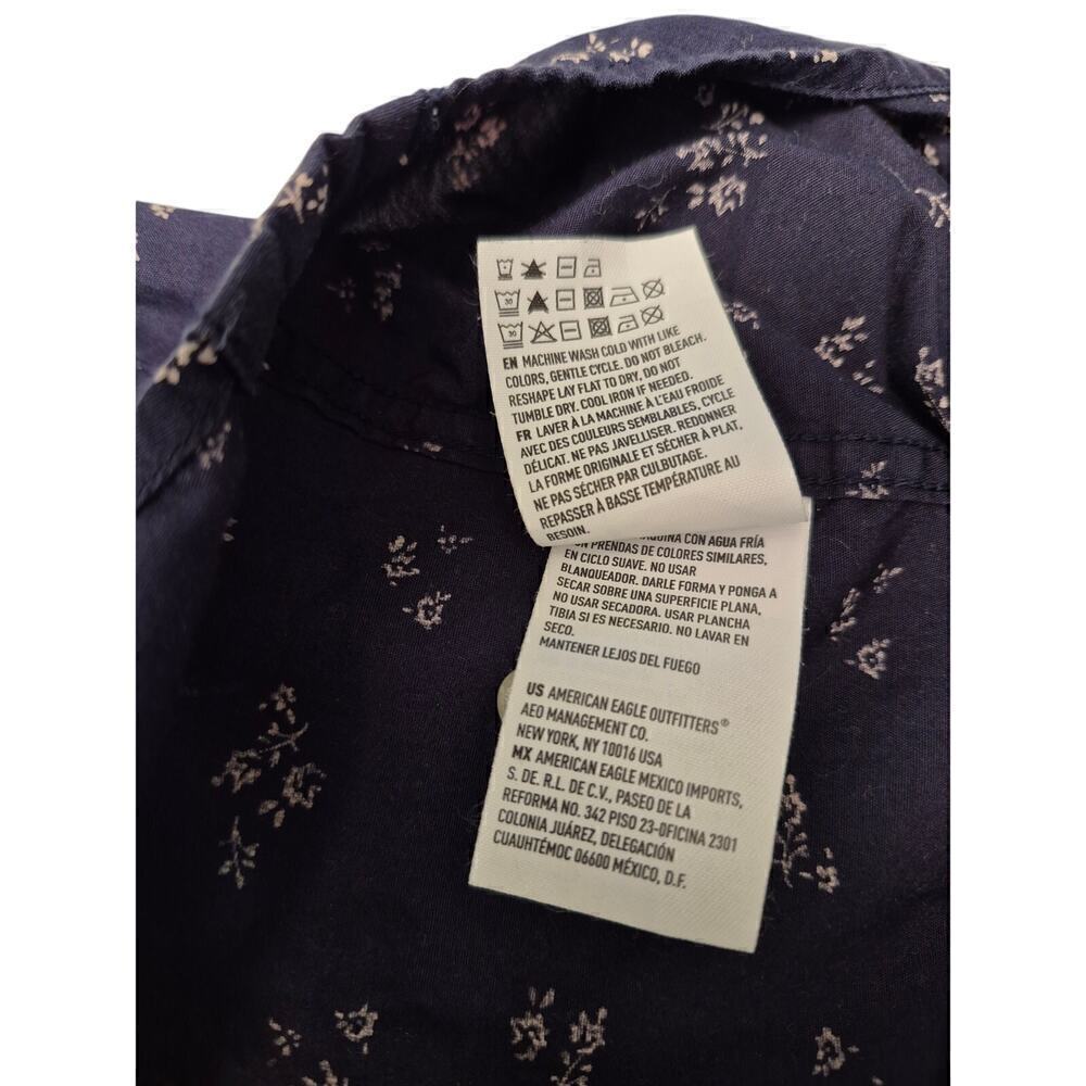 Mens American Eagle Outfitters Classic Navy Blue Calico print dress shirt Sz L - Picture 6 of 6